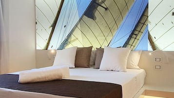 Superior Double Room | 2 bedrooms, premium bedding, minibar, desk