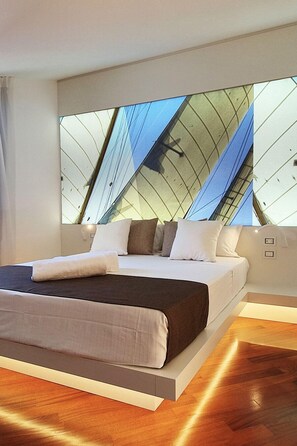 Dobbeltrom – superior | Sengetøy av topp kvalitet, minibar, skrivebord og lydisolert