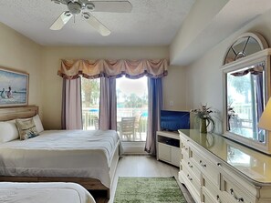 Condo (2 Bedrooms) | Property amenity