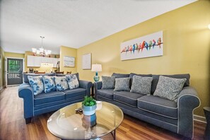 Condo (2 Bedrooms) | Property amenity