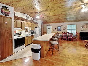 Studio (2 Bedrooms) | Property amenity - Willow Creek by Jackson Mountain Rentals (Sevierville)