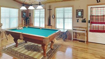 Studio (2 Bedrooms) | Property amenity