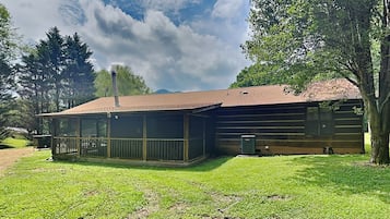 Estudio (2 Bedrooms) | Servicio de la propiedad