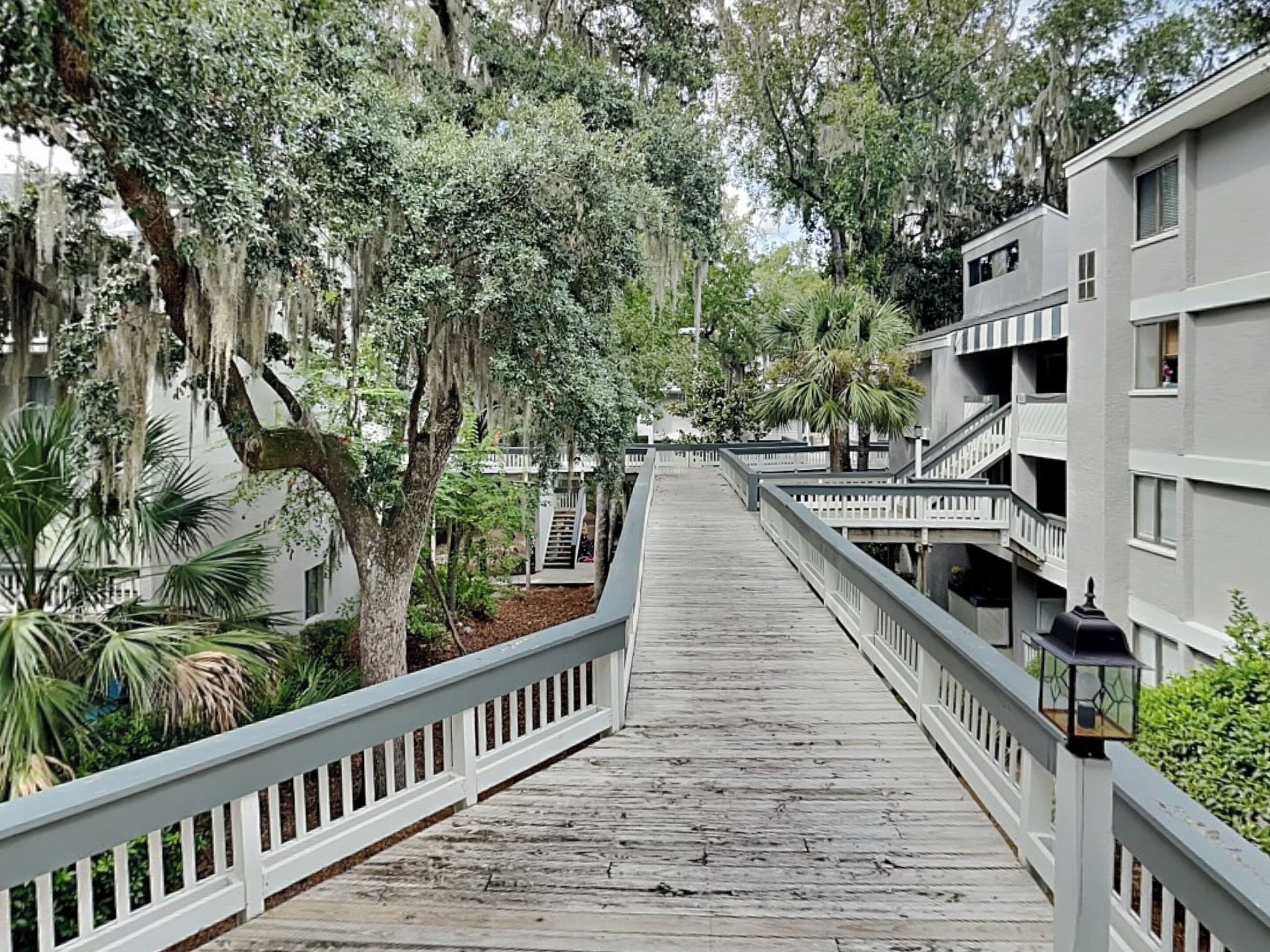 Condo (3 Bedrooms) | Property amenity