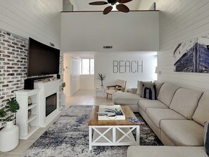 Condo (3 Bedrooms) | Servicio de la propiedad