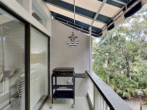 Condo (3 Bedrooms) | Property amenity