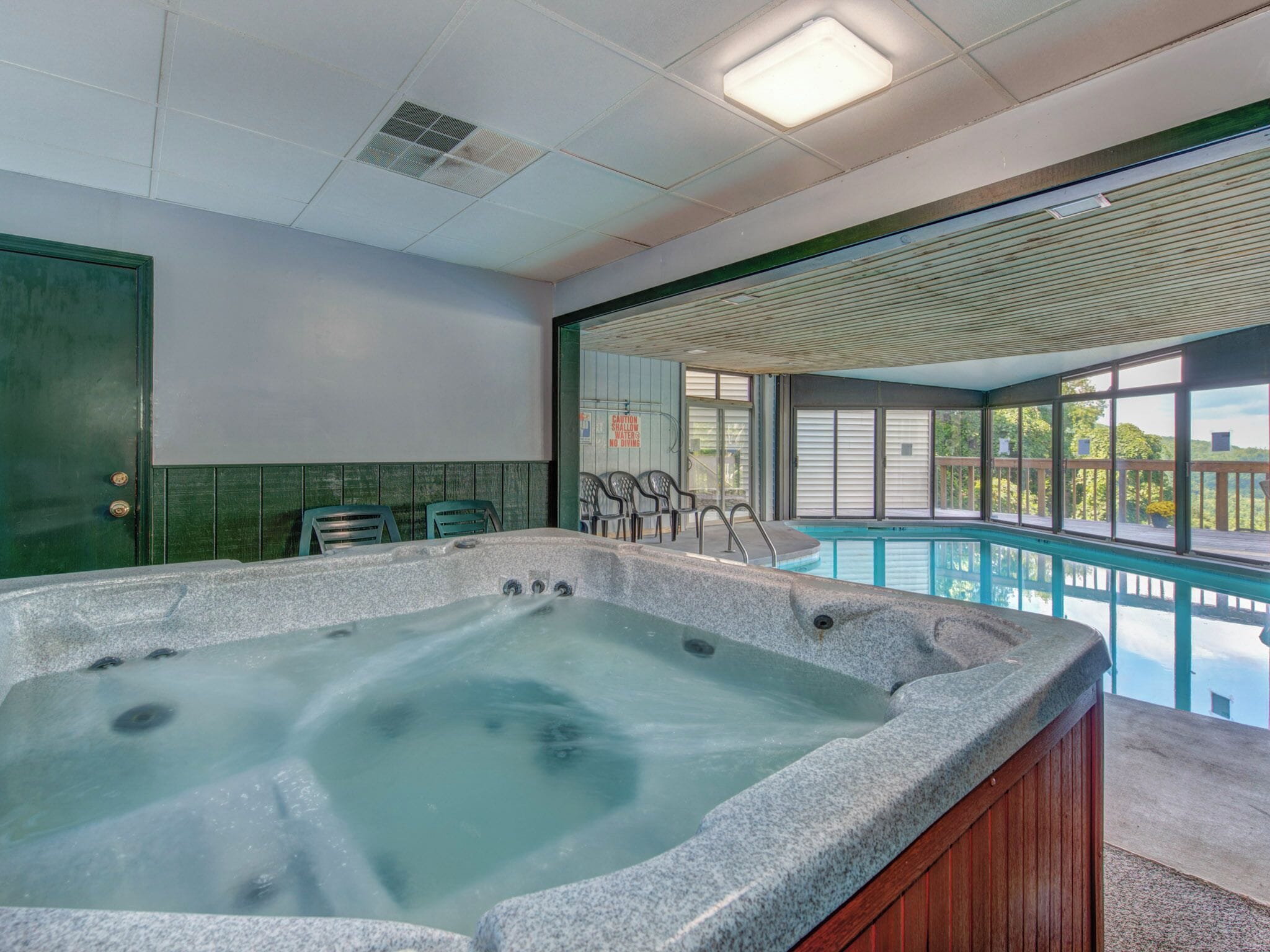 Condo (2 Bedrooms) | Property amenity