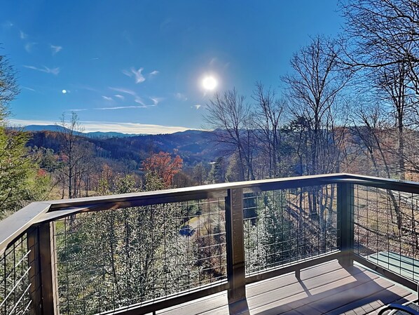 Cabin (Silver Moon) | Property grounds