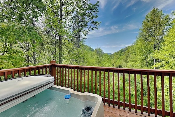 Studio (1 Bedroom) | Property amenity