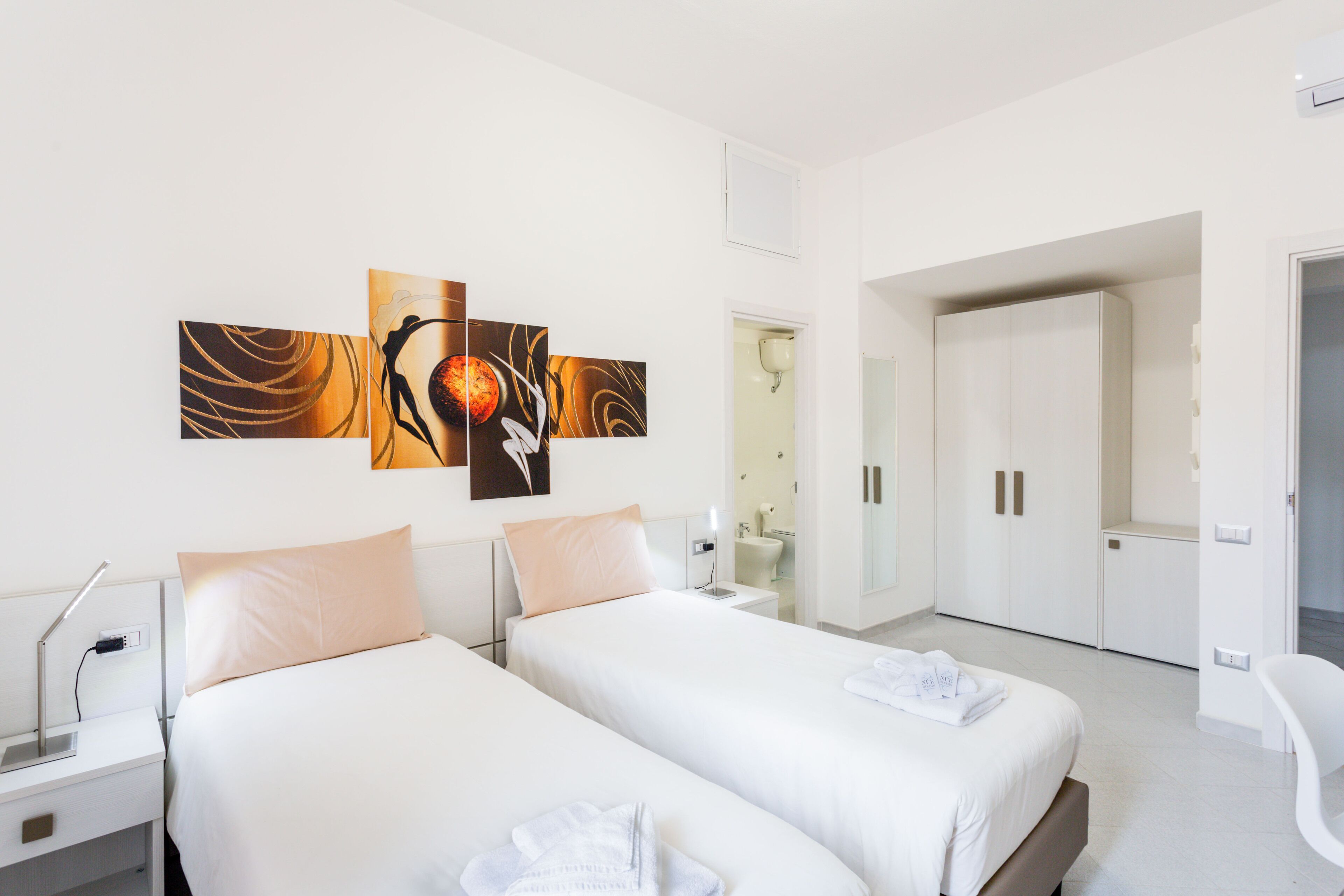 Double or Twin Room (Camera 2) | Premium bedding, down duvets, minibar, desk