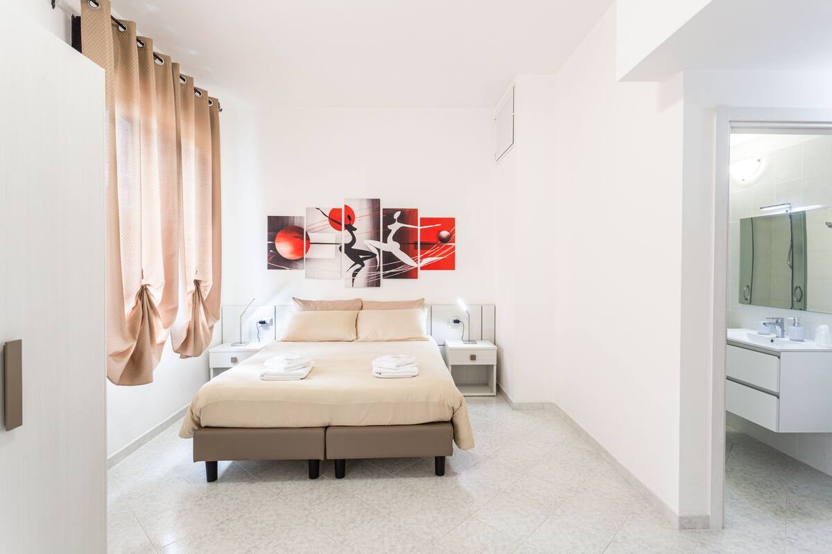 Double or Twin Room (Camera 1) | Premium bedding, down comforters, minibar, desk