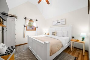 2 Schlafzimmer, Bügeleisen/Bügelbrett, Bettwäsche