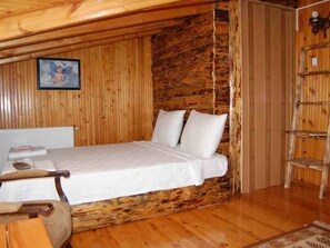 Minibar, Wi-Fi gratis, dan seprai linen