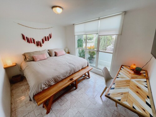 2 Bed in the heart of Cholula with views to the Pyramid and the