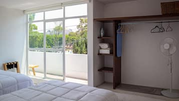 2 habitaciones, tabla de planchar con plancha, wifi y ropa de cama