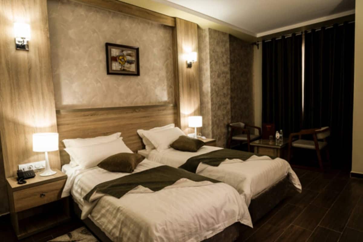 Camera doppia | 1 camera, minibar, una scrivania, postazione laptop