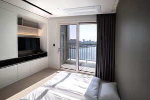 1 dormitorio, ropa de cama de alta calidad, edredones de plumas