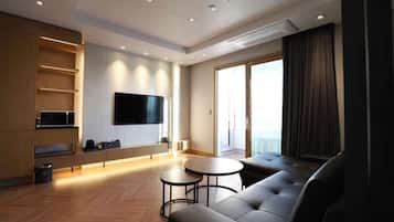 Premium bedding, down duvets, blackout curtains, soundproofing