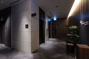 Lobby - Grids Premium Hotel Osaka Namba (Osaka)
