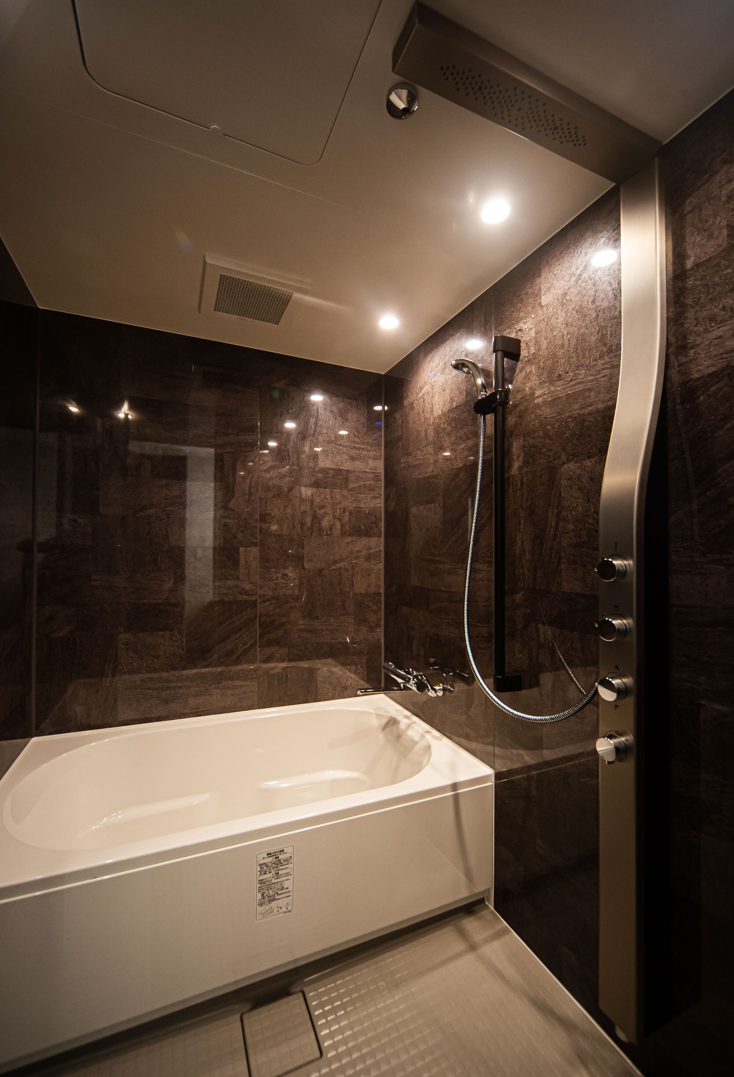 free toiletries, hair dryer, slippers, bidet