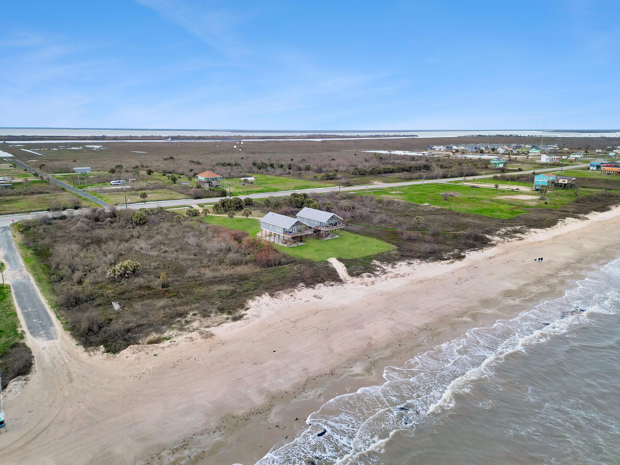 Beachfront Oasis-2- For A Relaxing Getaway!