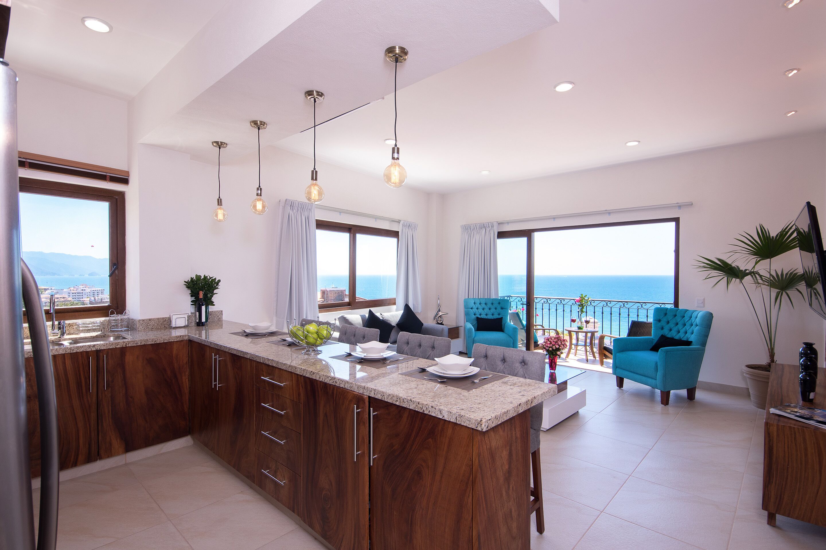 Condo 2BR | Área de estar | Smart TV, Netflix, serviços de streaming