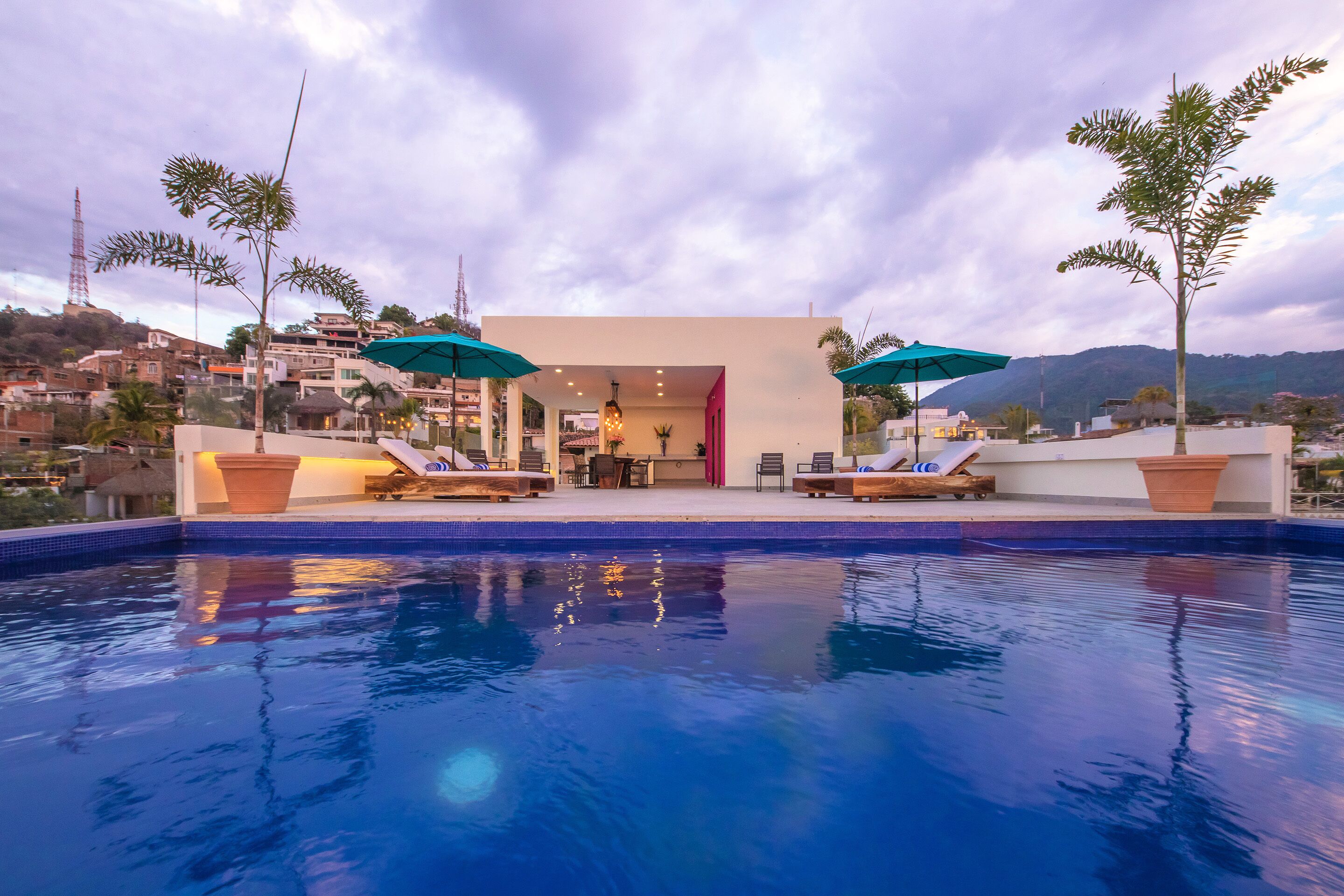 Outdoor pool, open 8:30 AM to 8:30 PM, pool loungers