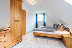 3 Schlafzimmer, Reisekinderbett, WLAN