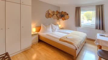 1 Schlafzimmer, Schreibtisch, Bügeleisen/Bügelbrett, WLAN