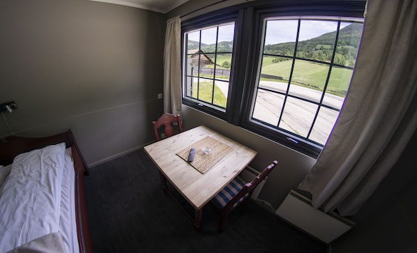 Family Room | Desk, free WiFi - Sinclair Rom (Nord-Fron)