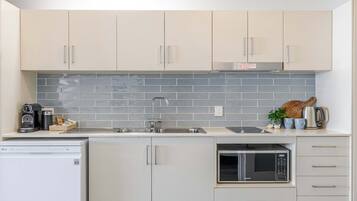 Microwave, stovetop, dishwasher, toaster