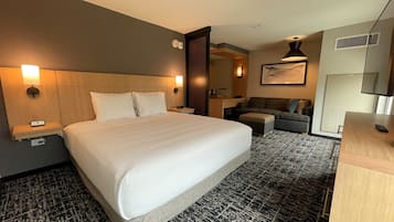 Daunenbettdecken, Pillowtop-Betten, Zimmersafe, Schreibtisch