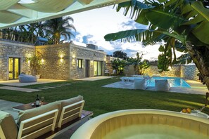 Piscine extérieure