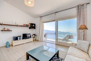 TV - Da Guido with stunning Lakeview (Tignale)