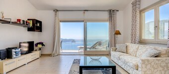 Da Guido with stunning Lakeview