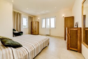 4 chambres, Wi-Fi gratuit, draps fournis
