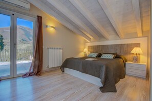3 chambres, accès au Wi-Fi (inclus), literie fournie