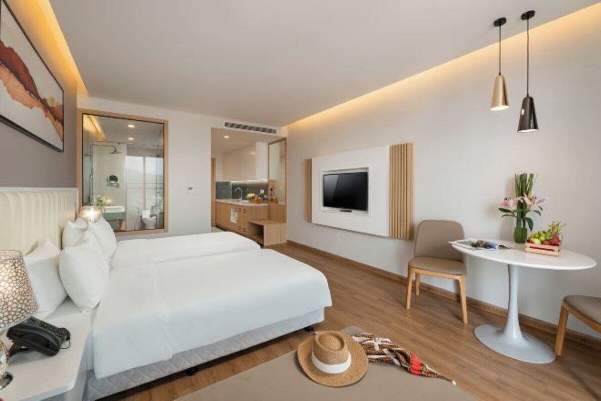 Deluxe Double or Twin City View