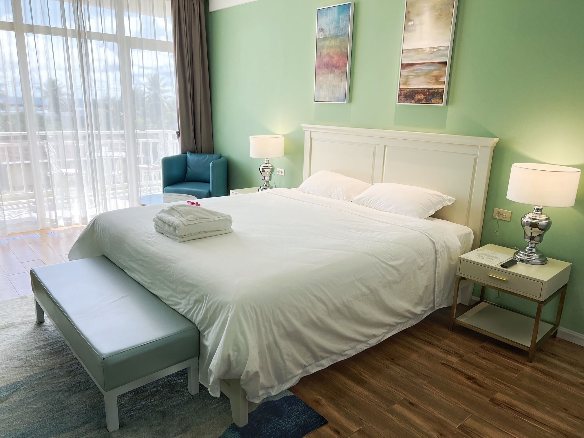 Superior-huone (King) | Yksilöllisesti sisustettu, yksilöllisesti kalustettu, lisävuoteet