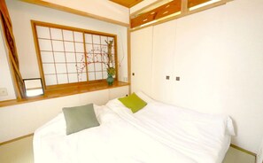 Room - EDIFICE Nishi Shinjuku 101 A5 (Tokyo)