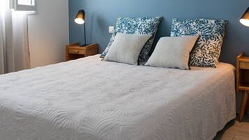 2 chambres, fer et planche Ă repasser, Wi-Fi, draps fournis