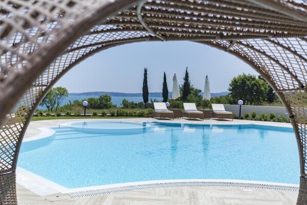 Apartment, 1 Bedroom, Smoking, Private Pool | Pool | Outdoor pool - Azur Apartment Deluxe (Sozopol)