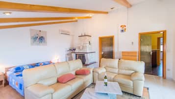 Comfort Apartment, 2 Bedrooms, Terrace | Living area | TV