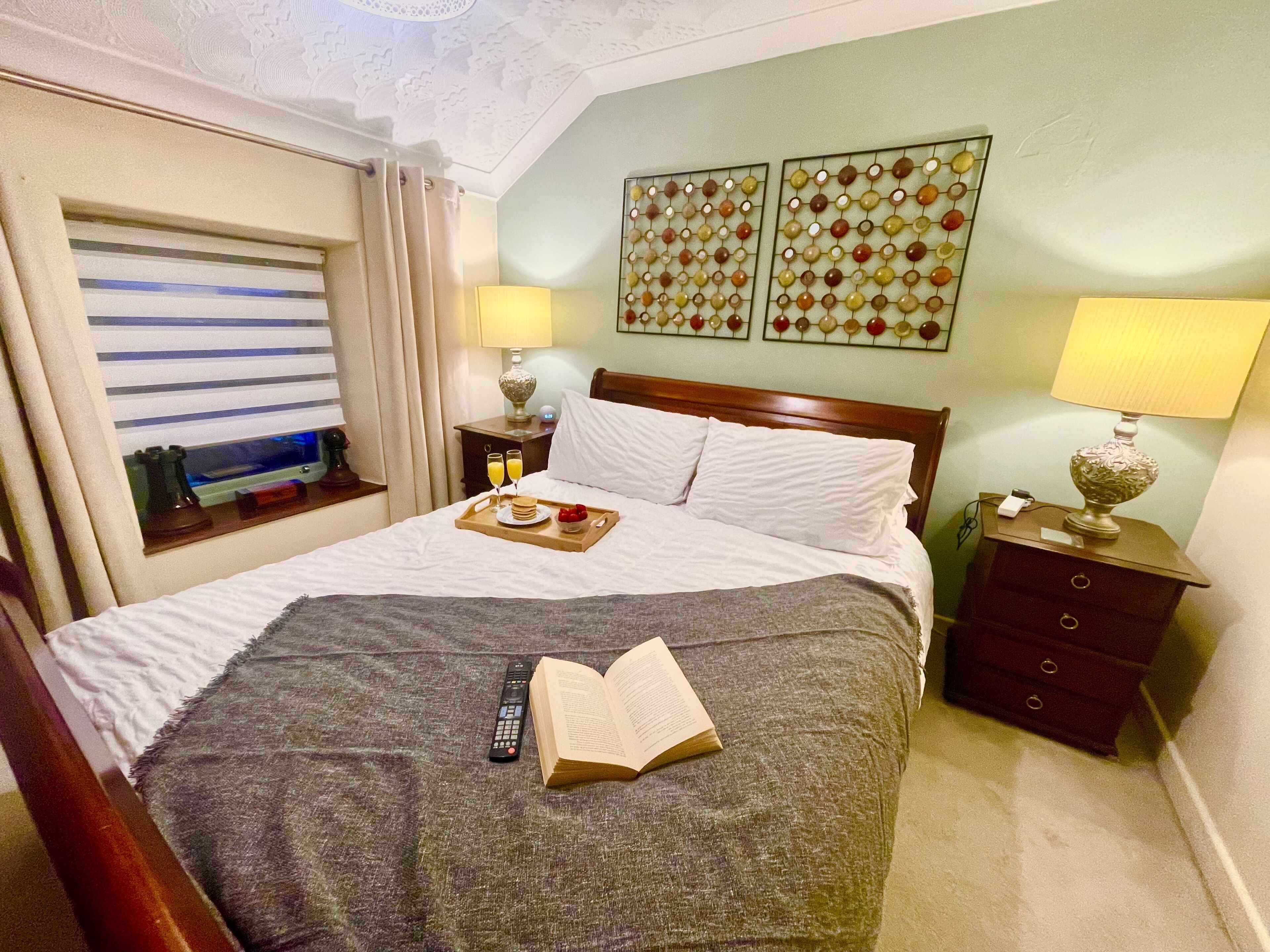 House | 4 bedrooms, iron/ironing board, free WiFi, bed sheets