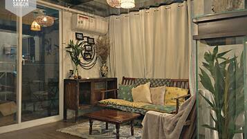 Classic Studio Suite | Living area