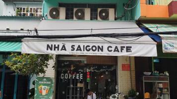Mặt tiền nơi lưu trú
