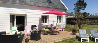 Beach house, at the foot of the dunes