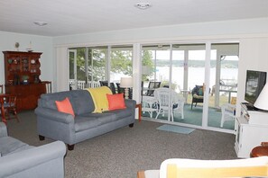House, 2 Bedrooms | Living area