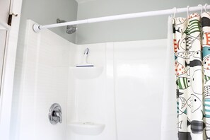 House, 2 Bedrooms | Bathroom | Towels