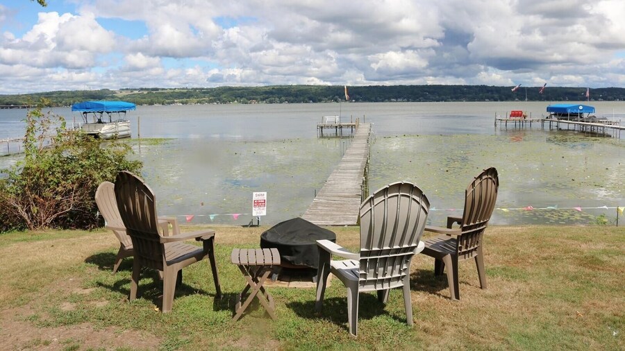 3256 Chautauqua Ave. 2 Bedroom Home by RedAwning